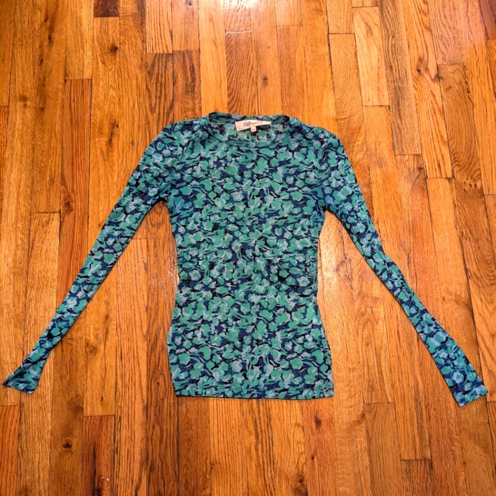 XXS mesh long sleeve Diane von Fürstenberg top with blue-green leaf pattern